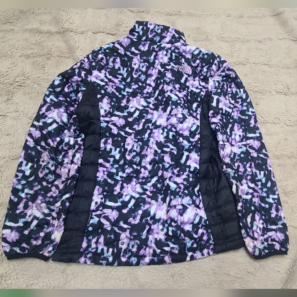 The North Face Thermoball Warm Winter Jacket, Girls Medium - Picture 2 of 11